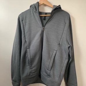 Men’s lululemon sweatshirt